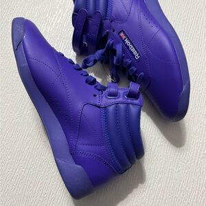 Reebok Women’s Purple High-Top Sneakers size 8 NWT